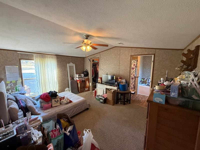 925 Sunset Acres Court, Granbury TX 76048 - Photo 10