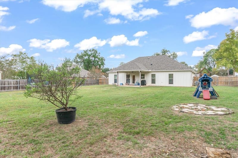 211 E Nevada Street, Van TX 75790 - Photo 28
