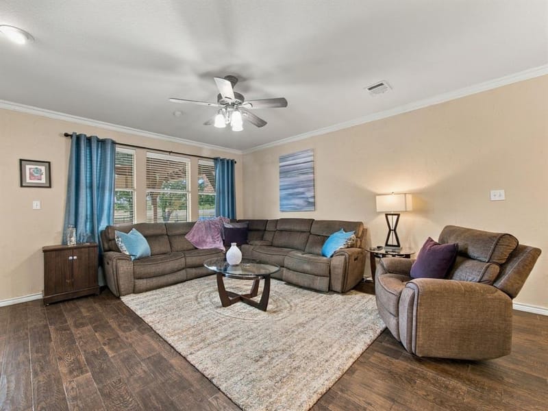 10717 Wolfcreek Lane, Rowlett TX 75089 - Photo 12