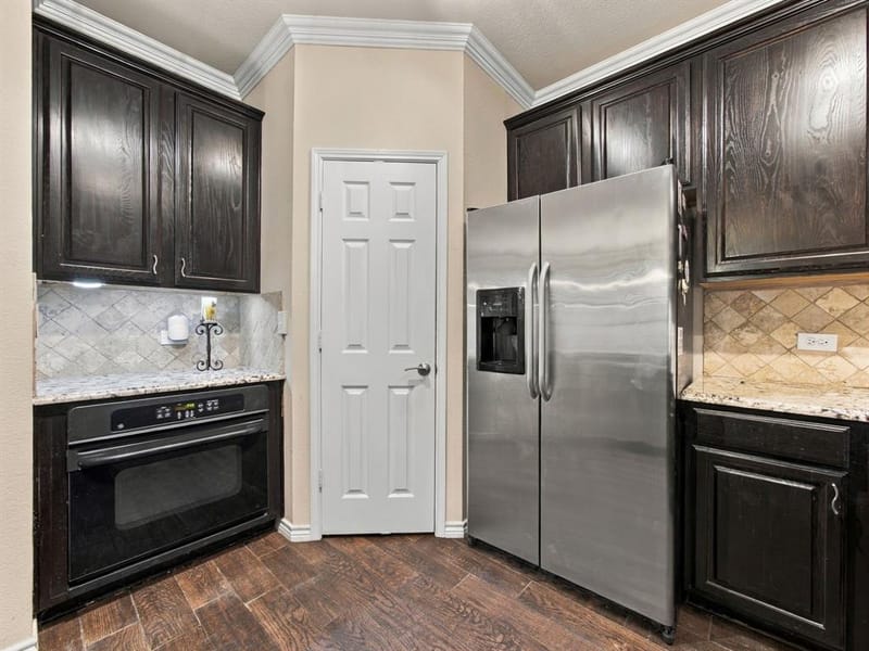 10717 Wolfcreek Lane, Rowlett TX 75089 - Photo 9