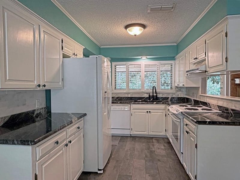1006 Bel Air Drive, Athens TX 75751 - Photo 3