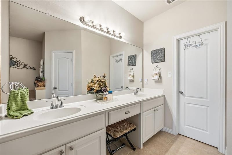 2500 Rockbrook Drive # C27, Lewisville TX 75067 - Photo 19