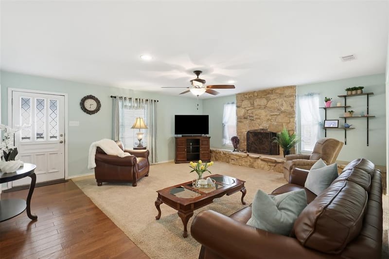 525 W 3rd Street, Kennedale TX 76060 - Photo 2