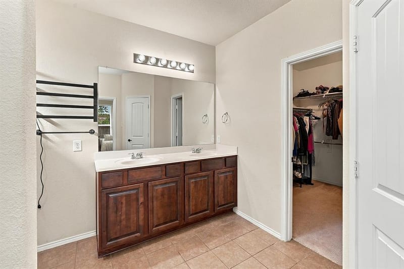 108 Blackforest Road, Krum TX 76249 - Photo 19