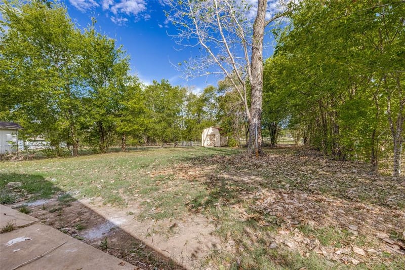 2020 Brown Avenue, Paris TX 75460 - Photo 23
