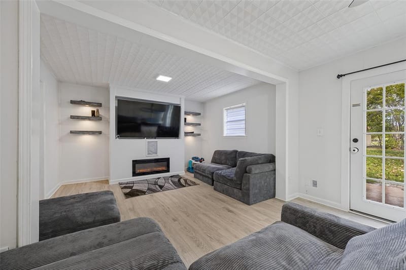 2020 Brown Avenue, Paris TX 75460 - Photo 5