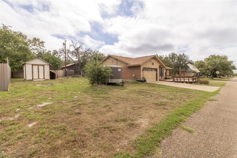 2 N Robin Drive, Belton TX 76513 - Photo 3