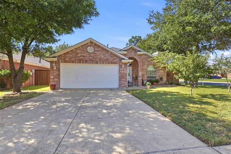873 Hope Lane, Irving TX 75061