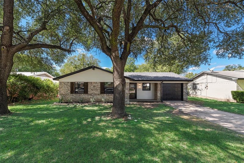 1238 Neptune Drive, Cedar Hill TX 75104 - Photo 2