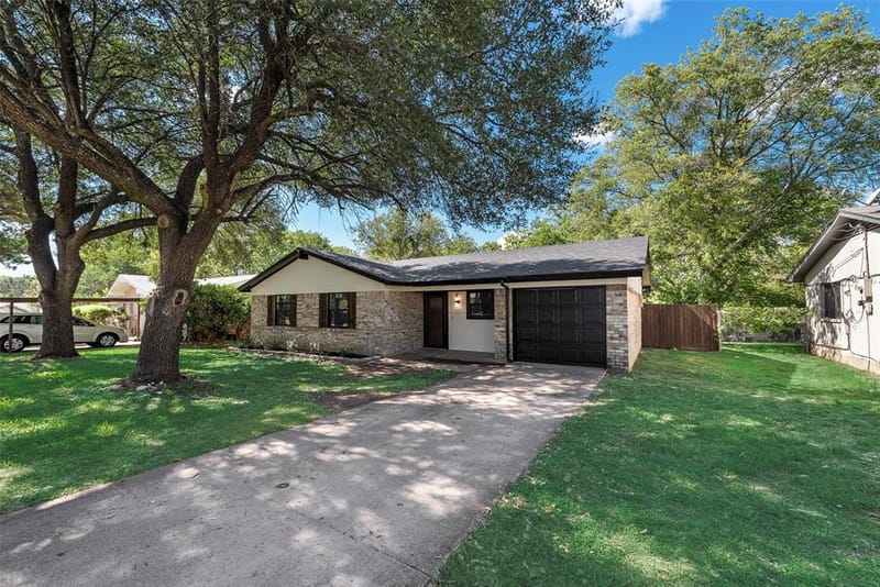 1238 Neptune Drive, Cedar Hill TX 75104 - Photo 3