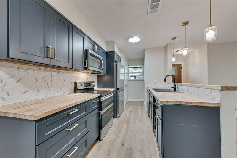 1238 Neptune Drive, Cedar Hill TX 75104 - Photo 9