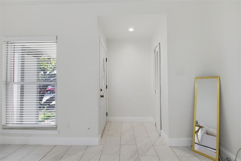 13725 Flagstone Lane, Dallas TX 75240 - Photo 4