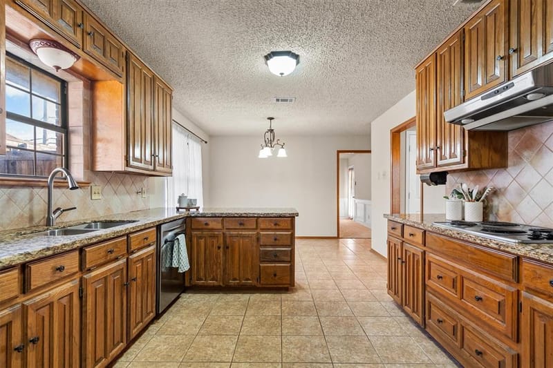 654 Park Lane, Highland Village TX 75077 - Photo 17