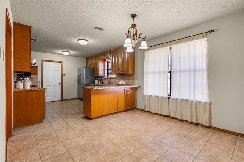 654 Park Lane, Highland Village TX 75077 - Photo 12