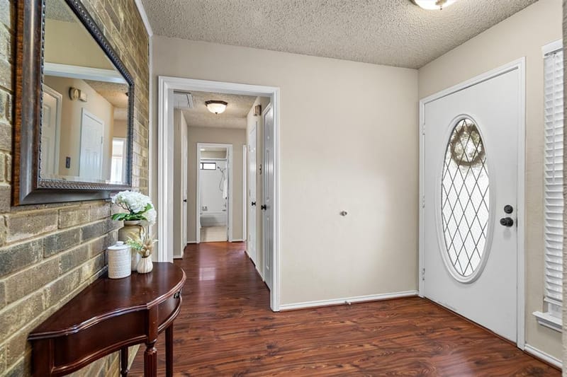 654 Park Lane, Highland Village TX 75077 - Photo 4