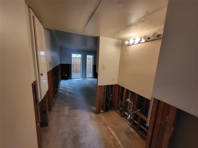 5821 COPPERWOOD Lane # 1126, Dallas TX 75248 - Photo 10