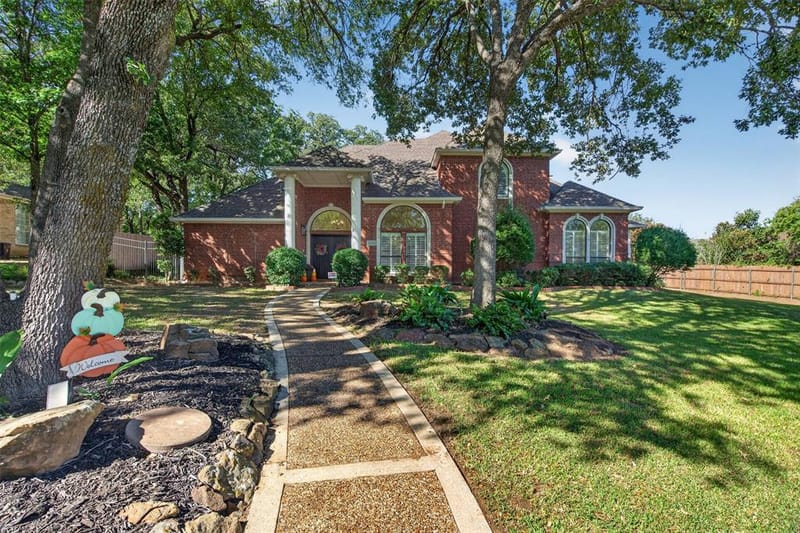 1002 Chimney Hill Trail, Southlake TX 76092 - Photo 3