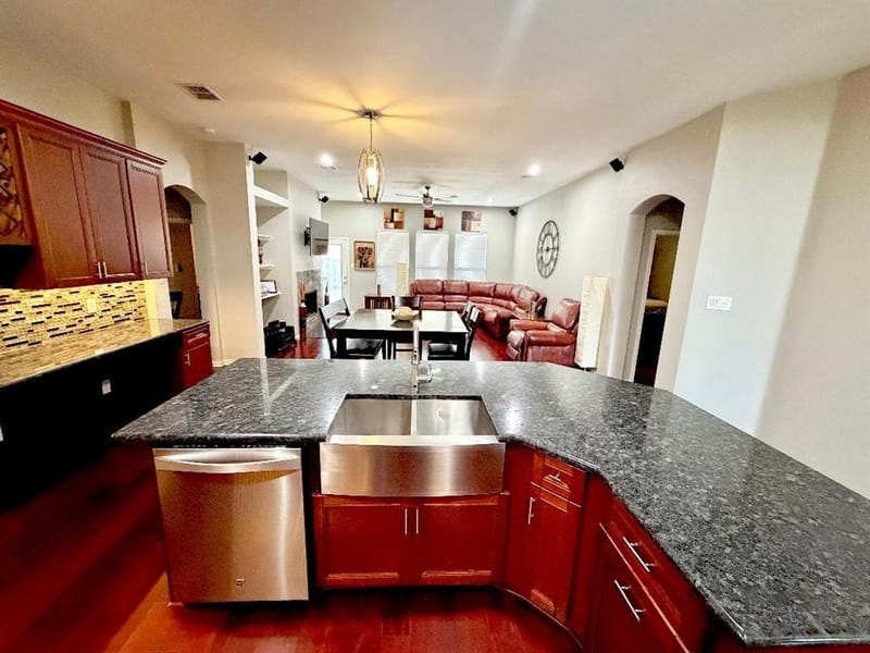 4898 Autumn Hill, Grand Prairie TX 75052 - Photo 9