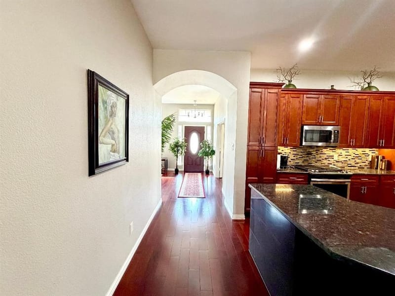 4898 Autumn Hill, Grand Prairie TX 75052 - Photo 4