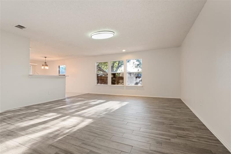 8456 Canvasback Lane, Dallas TX 75249 - Photo 8