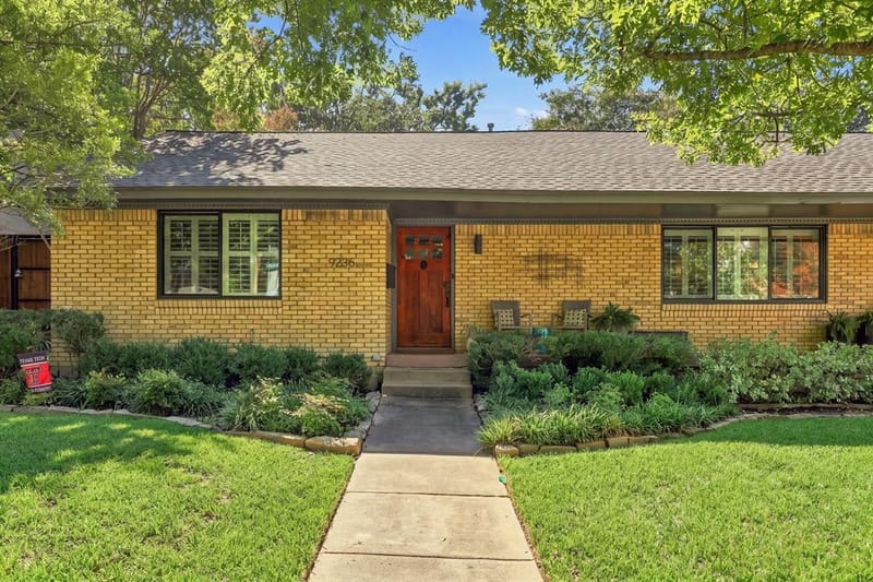 9236 Chiswell Road, Dallas TX 75238 - Photo 3
