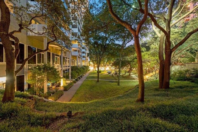 3883 Turtle Creek Boulevard # 1115, Dallas TX 75219 - Photo 12