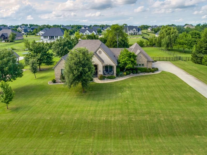 2860 Forest Drive, Celina TX 75009 - Photo 2