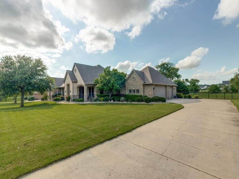 2860 Forest Drive, Celina TX 75009 - Photo 3