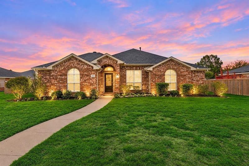 2914 Beau Drive, Mesquite TX 75181