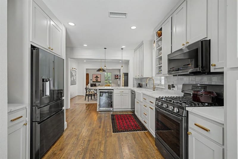 5515 Goodwin Avenue, Dallas TX 75206 - Photo 8