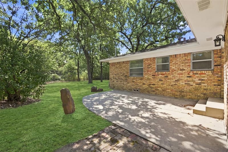 2110 Navajo Street, Denton TX 76209 - Photo 16
