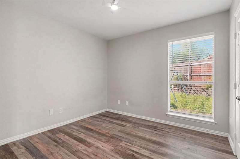 115 S Blue Bonnet Circle, Justin TX 76247 - Photo 22