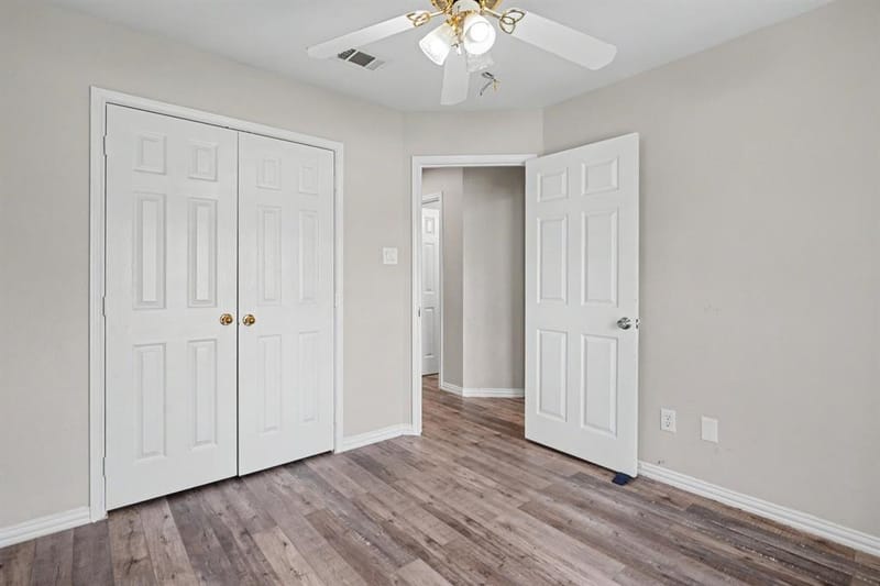 115 S Blue Bonnet Circle, Justin TX 76247 - Photo 20