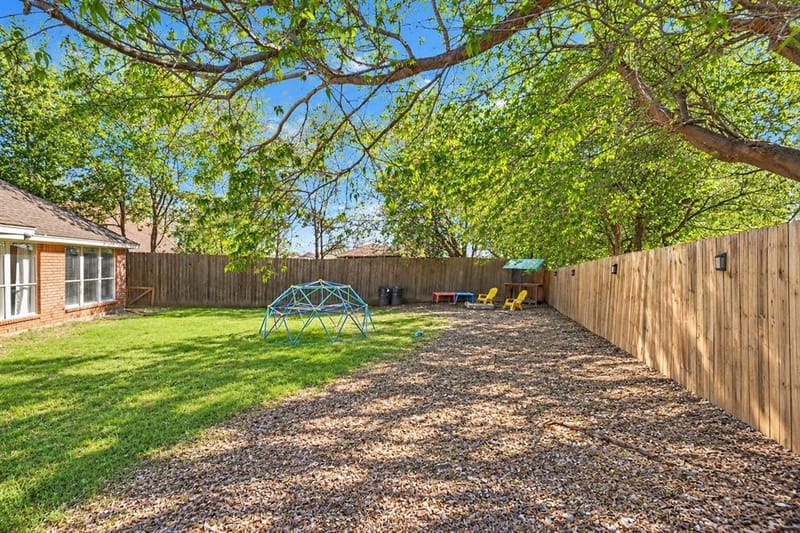 115 S Blue Bonnet Circle, Justin TX 76247 - Photo 24