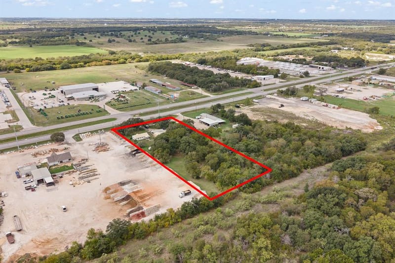 3320 N Main Street, Cleburne TX 76033 - Photo 17