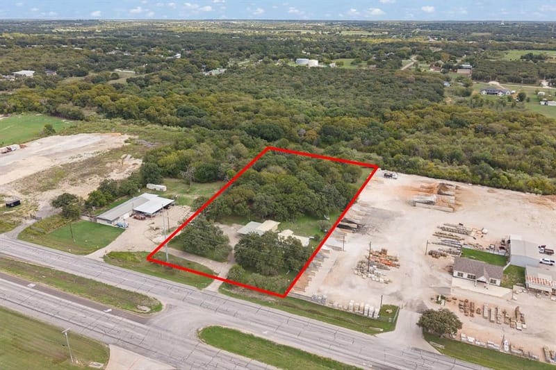 3320 N Main Street, Cleburne TX 76033 - Photo 12