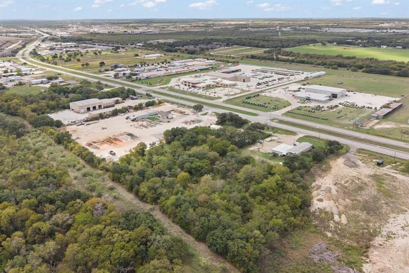 3320 N Main Street, Cleburne TX 76033 - Photo 18