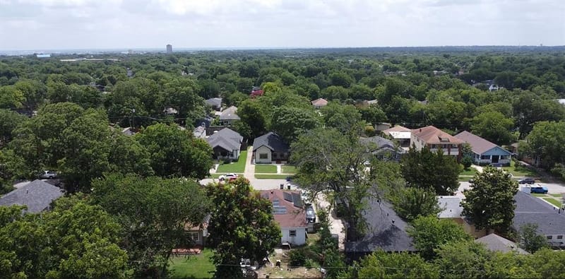 922 Hollywood Avenue, Dallas TX 75208 - Photo 27
