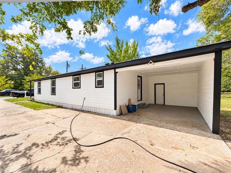 421 Ross Street E, Sulphur Springs TX 75482 - Photo 19