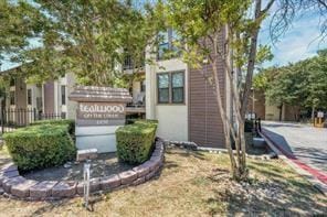 6050 Melody Lane # 215, Dallas TX 75231