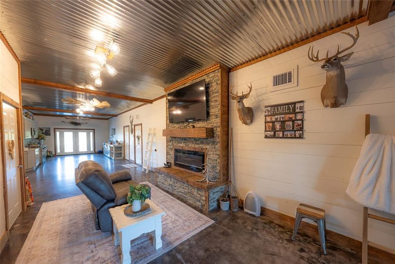 902 Vz County Road 3710, Edgewood TX 75117 - Photo 11