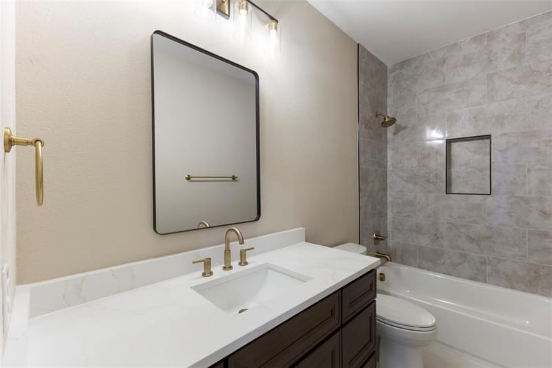 2390 Usman Drive, Irving TX 75062 - Photo 11
