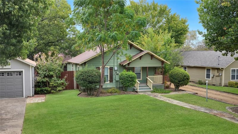 914 W Sunset Street, Grapevine TX 76051 - Photo 6