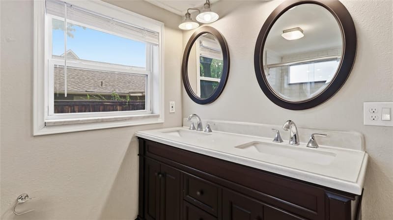 914 W Sunset Street, Grapevine TX 76051 - Photo 22