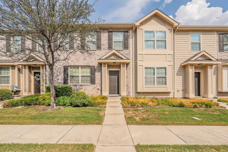 2933 Peyton Brook Drive, Fort Worth TX 76137