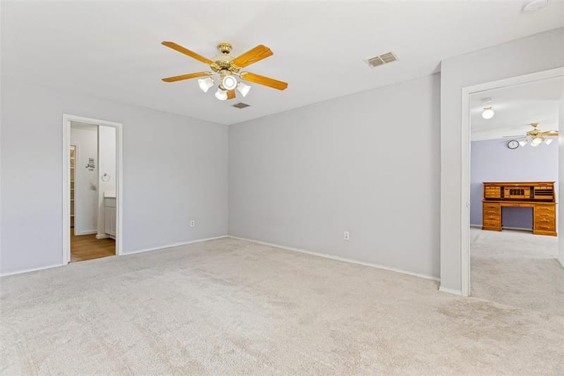 1140 Roundhouse Drive, Saginaw TX 76131 - Photo 13