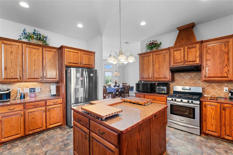1114 Mount Lane, Rhome TX 76078 - Photo 15