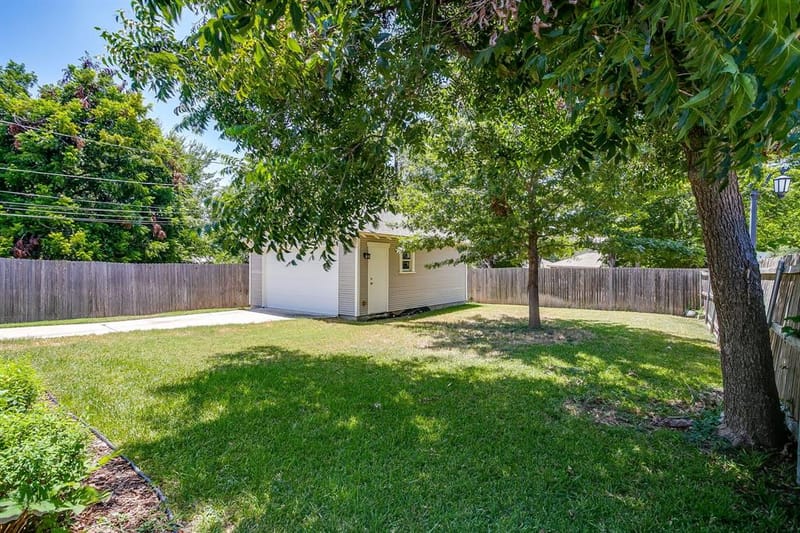 2700 College Avenue, Fort Worth TX 76110 - Photo 32
