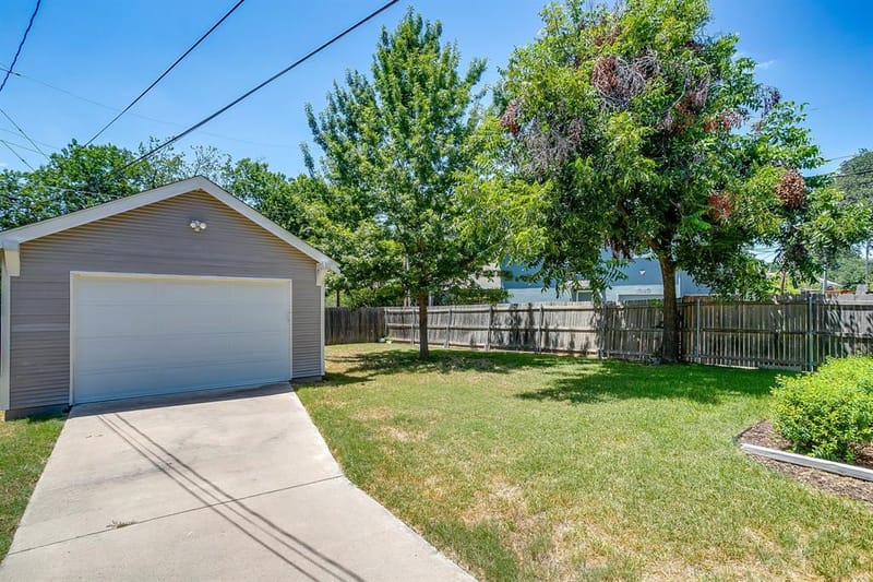 2700 College Avenue, Fort Worth TX 76110 - Photo 31