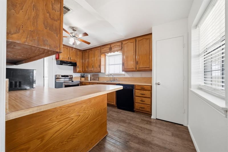 369 Odom Road, Avalon TX 76623 - Photo 12